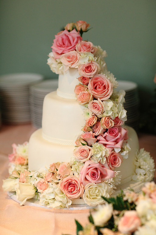 The Cake Lady. Photo by Chugach Peaks Photography